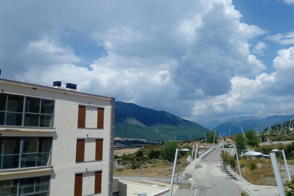 Amplio Apartamento En Sabinanigo - Las Margas Pirineo Aragones מראה חיצוני תמונה